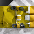 Încărcați imaginea în vizualizatorul Galerie, Husa pentru esentiale Apple
