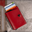 Încărcați imaginea în vizualizatorul Galerie, Portofel minimalist din piele naturala pentru carduri cu mecanism metalic | #elanM | colectionarul - ELAN Minimalist Goods
